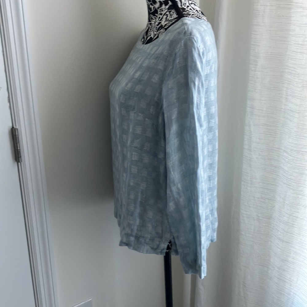 M SIGRID OLSEN LINEN GRAY-BLUE & SILVER-WHITE TOP IN GOOD USED CONDITION - Picture 2 of 12
